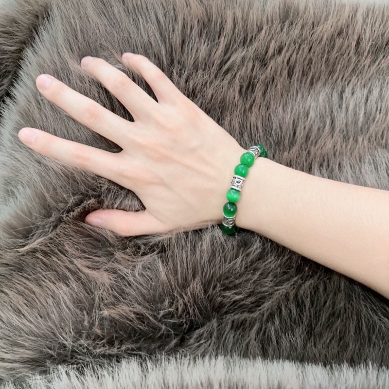 chr1st1an D10r bracelets